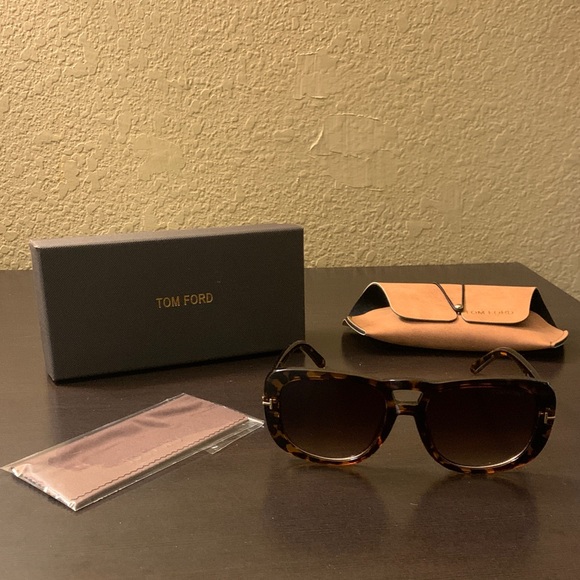 Tom Ford Brown Tortoise Sunglasses - Picture 1 of 10